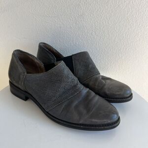 Miz Mooz Tennesse Boots Women 38 / 7 Gray Leather Distressed Ankle Loafer Bootie